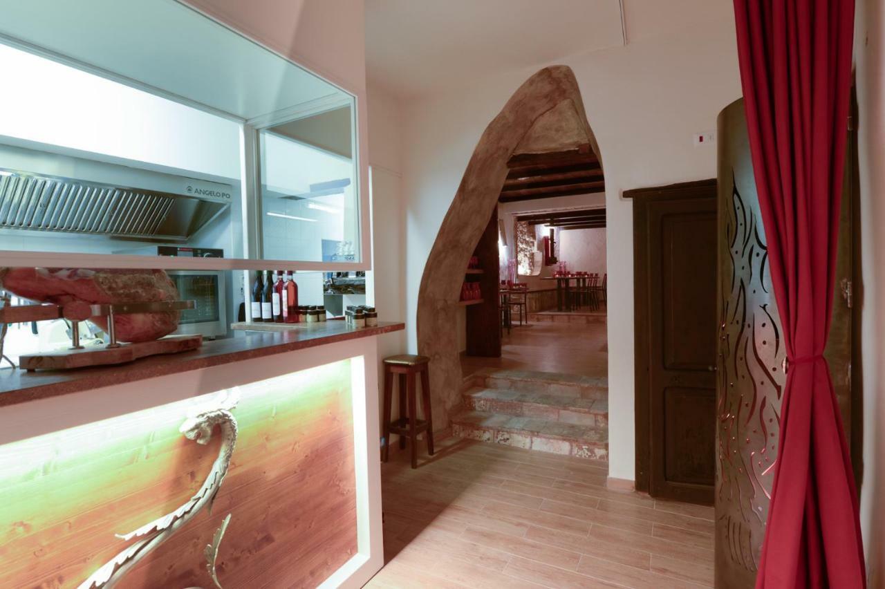 Relais Borgo Lizori Country House Campello sul Clitunno Exterior photo